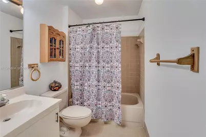 7641 NW 99th Ave, Tamarac, FL 33321 - Photo 30