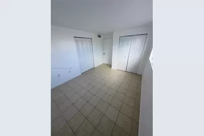 2001 Bay Dr #204, Miami Beach, FL 33141 - Photo 4