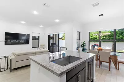 3407 W 99th Pl, Hialeah, FL 33018 - Photo 16