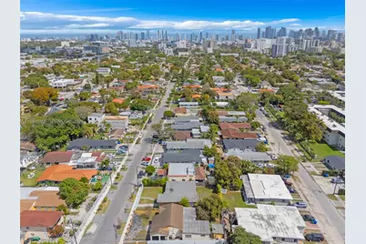 2166 NW 18th St, Miami, FL 33125 - Photo 32