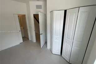 969 NE 211th St, Miami, FL 33179 - Photo 8