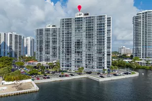 20515 E Country Club Dr, Aventura, FL 33180 - Photo 34