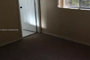 661 SW 10th St, Florida City, FL 33034 - Photo 6