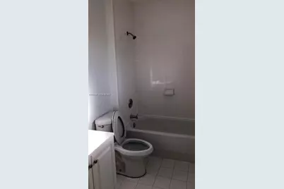 661 SW 10th St #661, Florida City, FL 33034 - Photo 2