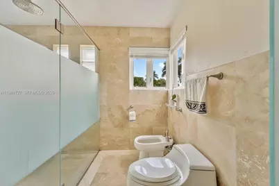 1021 N Greenway Dr, Coral Gables, FL 33134 - Photo 44