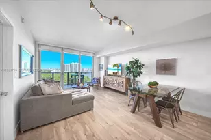16385 Biscayne Blvd, North Miami Beach, FL 33160 - Photo 2