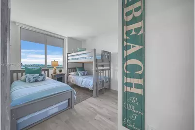 16385 Biscayne Blvd #1104, North Miami Beach, FL 33160 - Photo 30