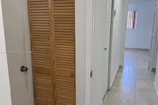 8851 NW 119th St, Hialeah Gardens, FL 33018 - Photo 20