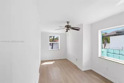 1431 NW 30th St, Miami, FL 33142 - Photo 12