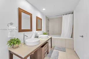 485 Brickell Ave, Miami, FL 33131 - Photo 8