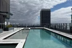 121 NE 5th St, Miami, FL 33132 - Photo 28