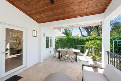 717 Benevento Ave, Coral Gables, FL 33146 - Photo 26