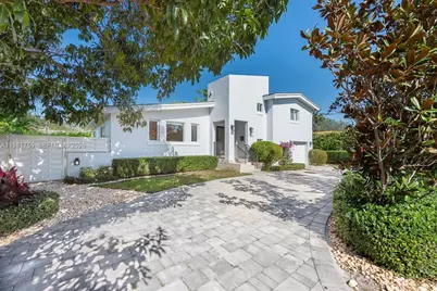 717 Benevento Ave, Coral Gables, FL 33146 - Photo 1