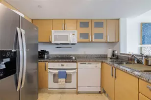 2101 Brickell Ave, Miami, FL 33129 - Photo 8
