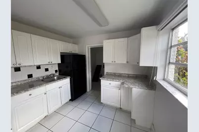 5751 SW 38th Ct, Davie, FL 33314 - Photo 14