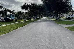 5751 SW 38th Ct, Davie, FL 33314 - Photo 46