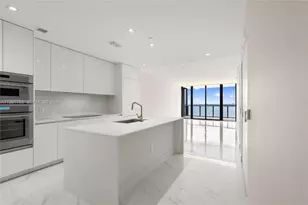 700 NE 24th St, Miami, FL 33137 - Photo 14
