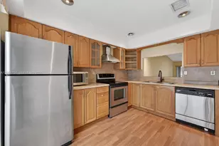 9315 Wedgewood Dr, Tamarac, FL 33321 - Photo 6