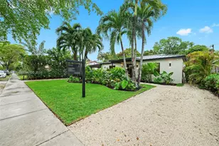 871 NE 128th St, North Miami, FL 33161 - Photo 46