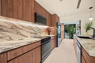 871 NE 128th St, North Miami, FL 33161 - Photo 4