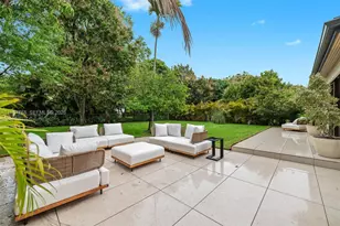 871 NE 128th St, North Miami, FL 33161 - Photo 40