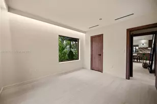 871 NE 128th St, North Miami, FL 33161 - Photo 32