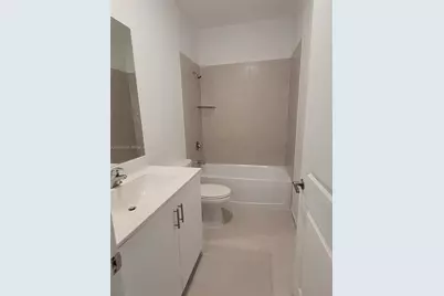 2685 SE 13th St, Homestead, FL 33035 - Photo 12