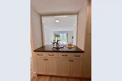 290 Sunrise Dr #1-H, Key Biscayne, FL 33149 - Photo 8