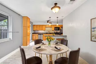 735 NE 38th St, Oakland Park, FL 33334 - Photo 6