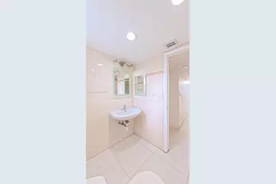 20300 W Country Club Dr #PH18-3, Aventura, FL 33180 - Photo 32