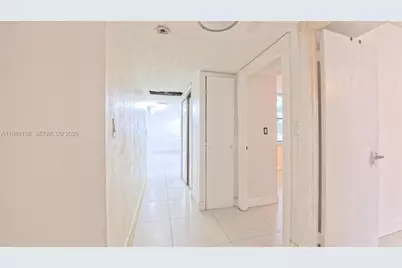 20300 W Country Club Dr #PH18-3, Aventura, FL 33180 - Photo 36