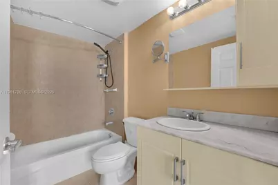 275 NE 18th St #808, Miami, FL 33132 - Photo 14