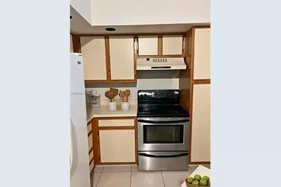 3480 N Pinewalk Dr N #135, Margate, FL 33063 - Photo 4