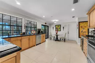 16564 SW 153rd Ct, Miami, FL 33187 - Photo 10