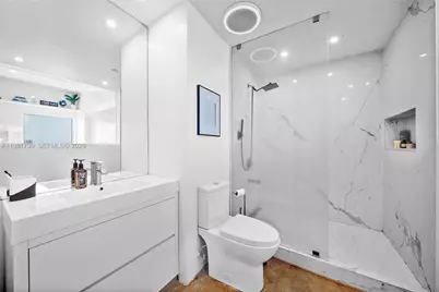 10 SW South River Dr #1512, Miami, FL 33130 - Photo 22