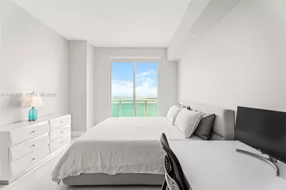 950 Brickell Bay Dr #4710, Miami, FL 33131 - Photo 14