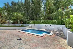 780 NE 69th St, Miami, FL 33138 - Photo 14