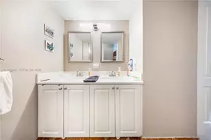 5747 SW 55th St, Miami, FL 33155 - Photo 18