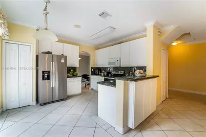 200 SW 87th Path #0, Miami, FL 33174 - Photo 12