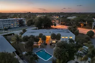 900 Crystal Lake Dr, Deerfield Beach, FL 33064 - Photo 26