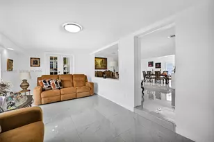 756 W 53rd St, Hialeah, FL 33012 - Photo 10