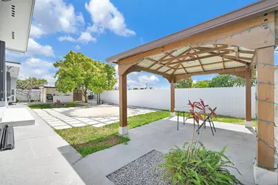 756 W 53rd St, Hialeah, FL 33012 - Photo 52