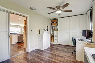 11331 NW 37th St, Sunrise, FL 33323 - Photo 14