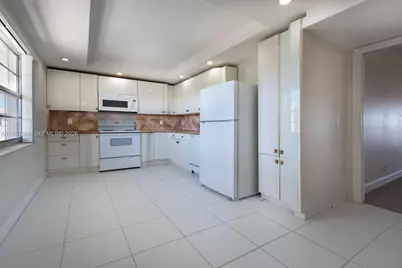 800 Cypress Grove Dr #509, Pompano Beach, FL 33069 - Photo 6