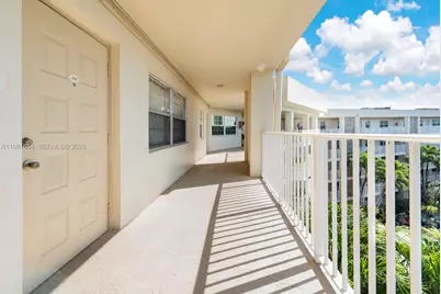 800 Cypress Grove Dr #509, Pompano Beach, FL 33069 - Photo 4