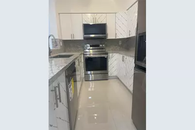 14728 Balgowan Rd, Miami Lakes, FL 33016 - Photo 6