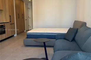 121 NE 5th St, Miami, FL 33132 - Photo 20