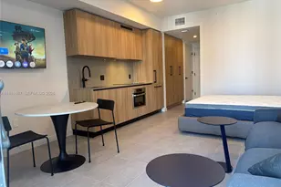 121 NE 5th St, Miami, FL 33132 - Photo 24