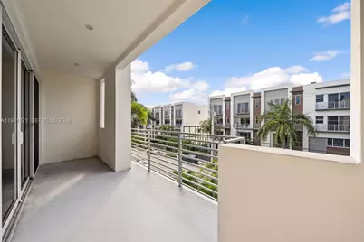 1034 NE 18th Ave #205, Fort Lauderdale, FL 33304 - Photo 10