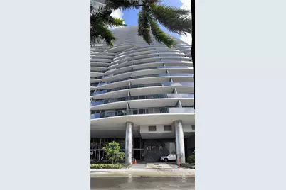 488 NE 18th St #1000, Miami, FL 33132 - Photo 4